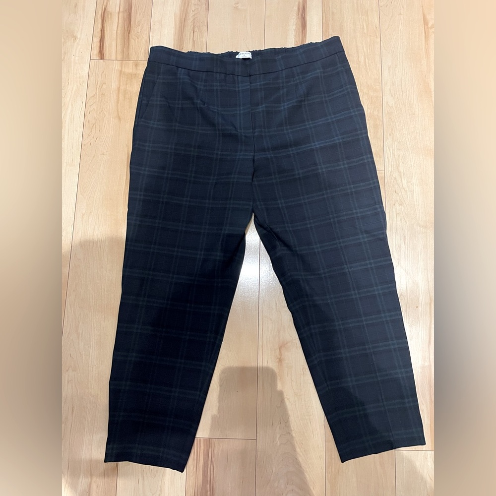 Aritzia Wilfred plaid ankle trousers